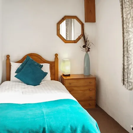 Shires Rest - Family In Cornwall With Garden And Magnificent V ルー